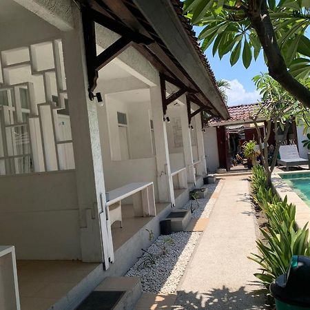 Villa Phyphy 3 กีลีตราวางัน ภายนอก รูปภาพ