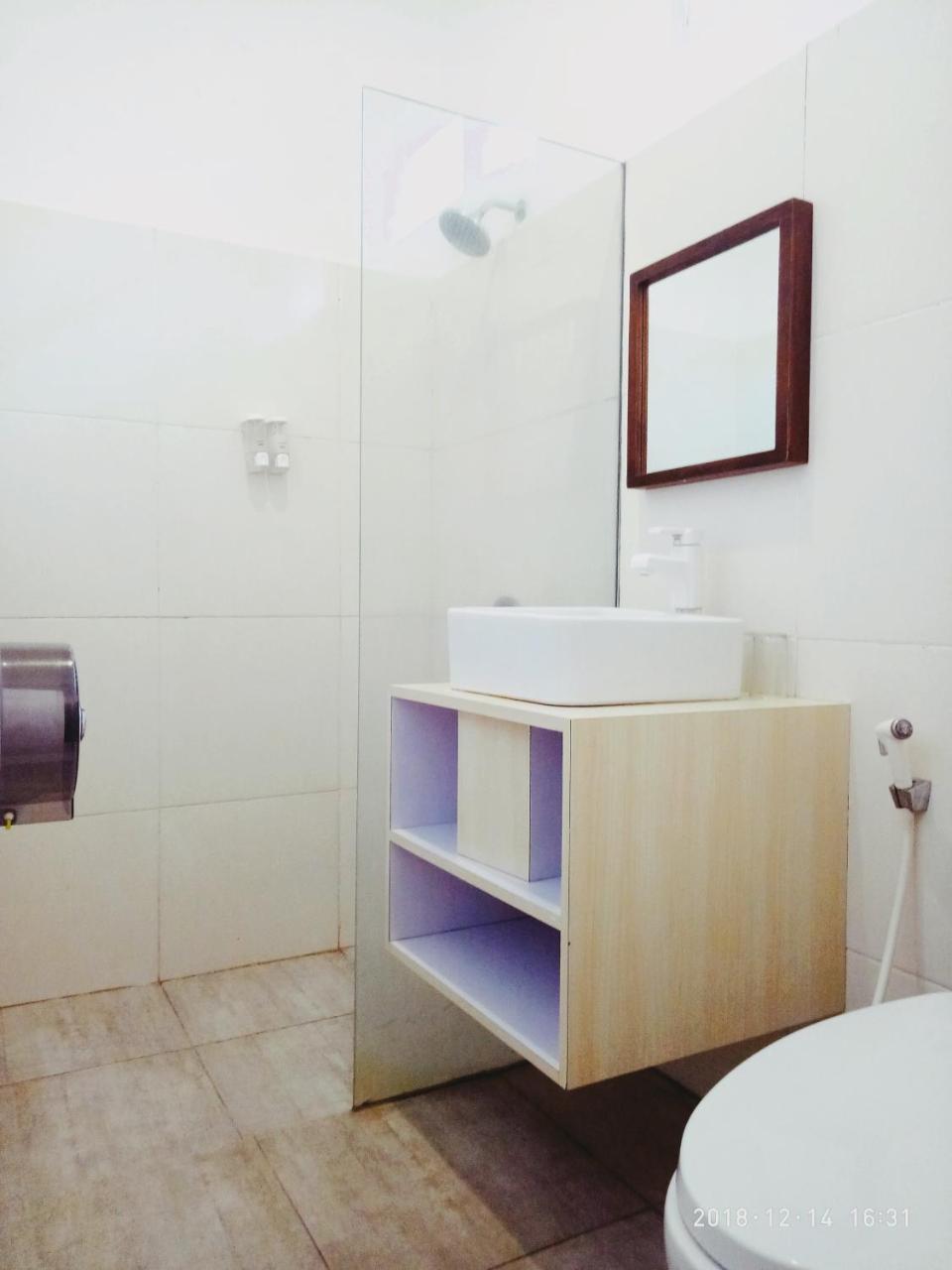 Villa Phyphy 3 กีลีตราวางัน ภายนอก รูปภาพ