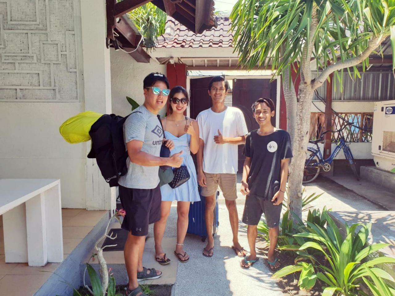 Villa Phyphy 3 กีลีตราวางัน ภายนอก รูปภาพ